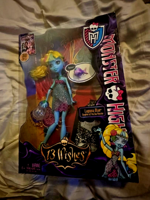 Brand New In Box Monster High 13 Wishes Lagoona Blue Neptuna Pet