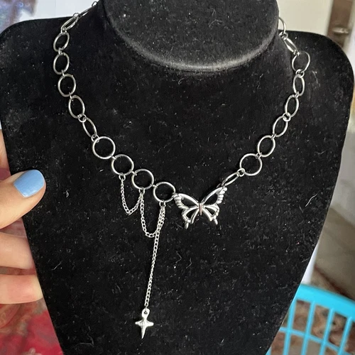 VETEMENTS Collana farfalla goccia tono argento girocollo pendente stella catena spigolosa asimmetrica