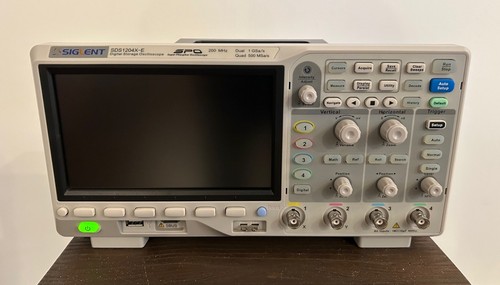 SIGLENT SDS1204X-E 200MHz.  Super Phosphor Oscilloscope.