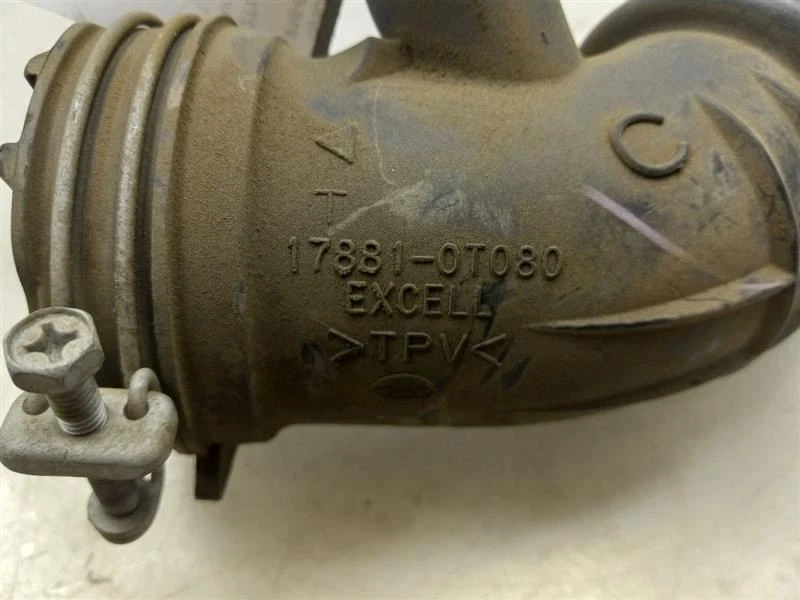 2017 TOYOTA COROLLA SE 1.8L AIR CLEANER RESONATOR TUBE  - Image 4 of 4