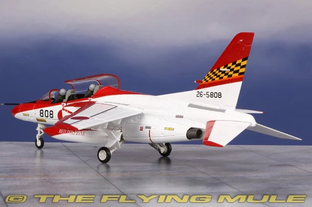 Hobby Master 1:72 T-4 JASDF 32nd TSQ Red Dolphin #26-5808 Foto 2 de 4