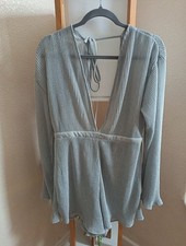 BNWT SIZE 12 SILVER GLITTER PLISSE FLARE SLEEVE PLUNGE PLAYSUIT 