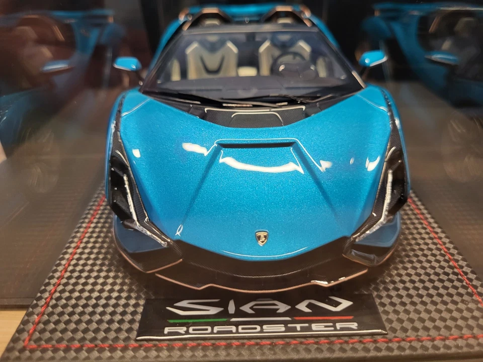 LAMBORGHINI SIAN ROADSTER 1/18 Blu Uranus MR COLLECTION MODELS LAMBO047 - Immagine 3 di 4