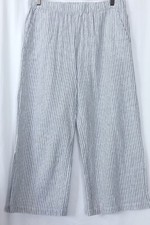 FRESH PRODUCE Grey Strpd Ctn/Lin Elastic Waist Crppd Pants Leg Slits Sz M EXC