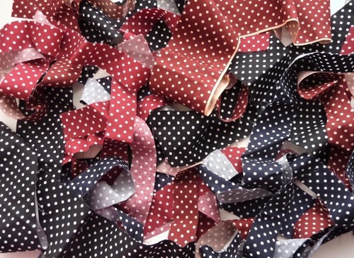 spotted fabric scraps/remnants strips - mixed cotton - quilts