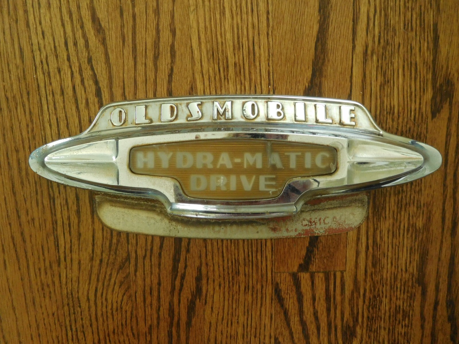 1946 1949 OLDSMOBILE Hydra-Matic Drive Trunk Ornament Bel-Park Motors Tag Script