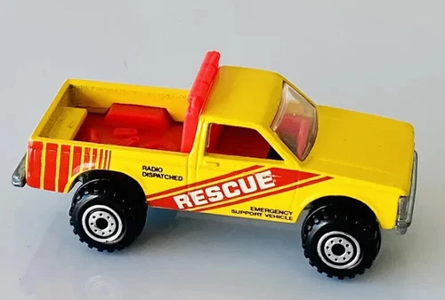 Hot Wheels Surf Patrol Lifeguard S10 Truck 1995 Beach Life Gaurd S10