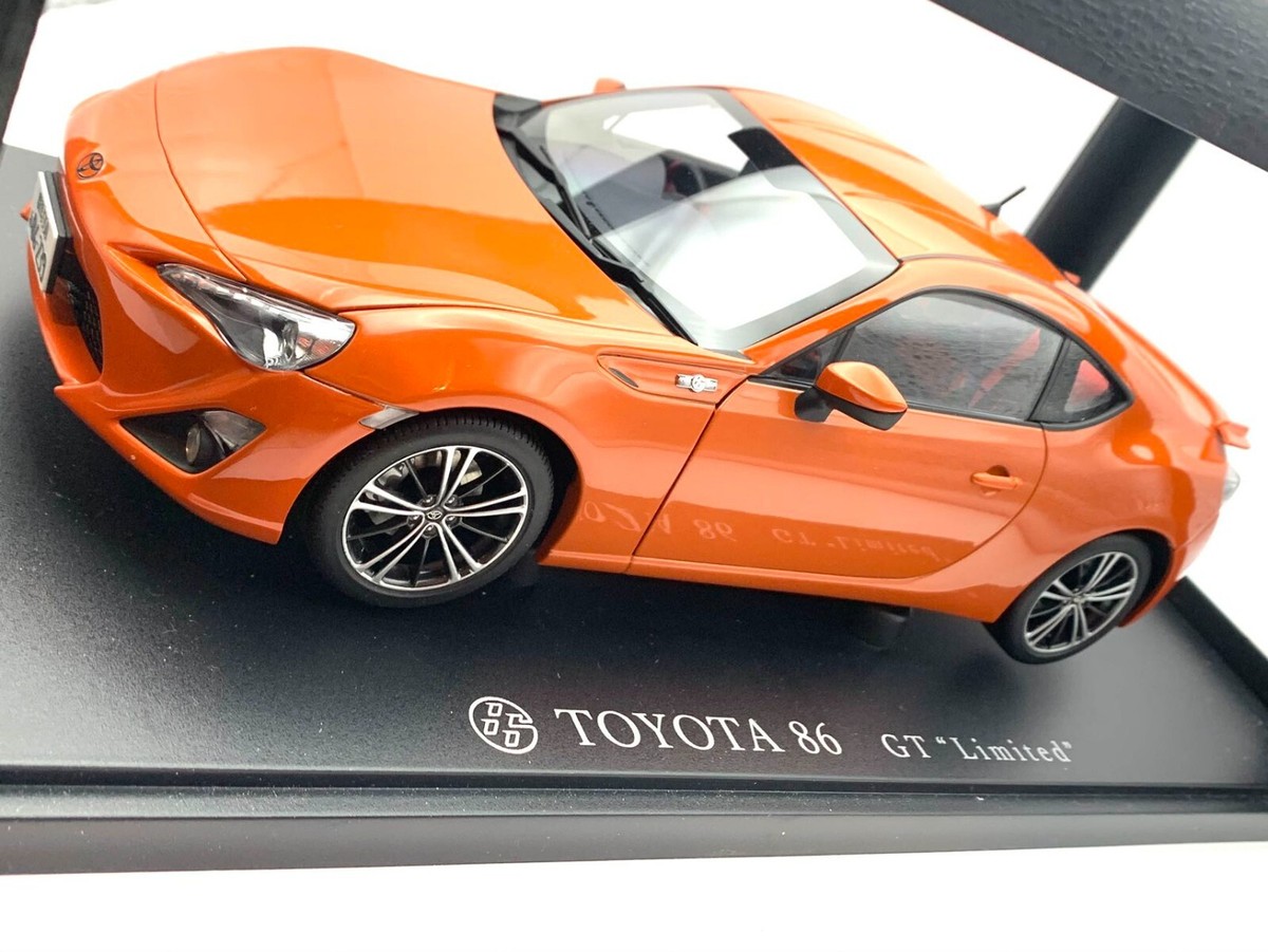 RARE* Initial D Custom AUTOART 1/18 Toyota 86 GT Asian