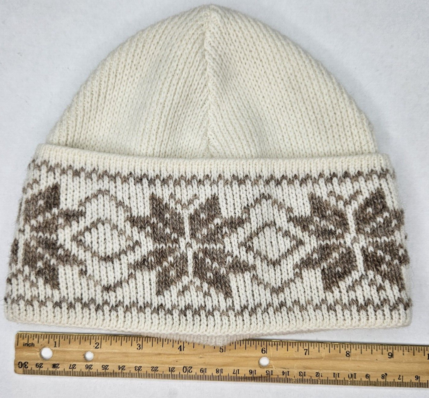 Varma Icelandic Wool Fair Isle Beanie Nordic Star Ivory Taupe Snowflake Ski