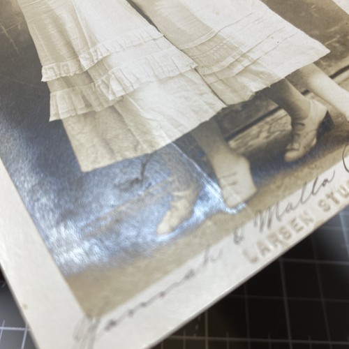 Central Texas Vintage Photo Portrait sisters holding hands - Picture 8 of 16