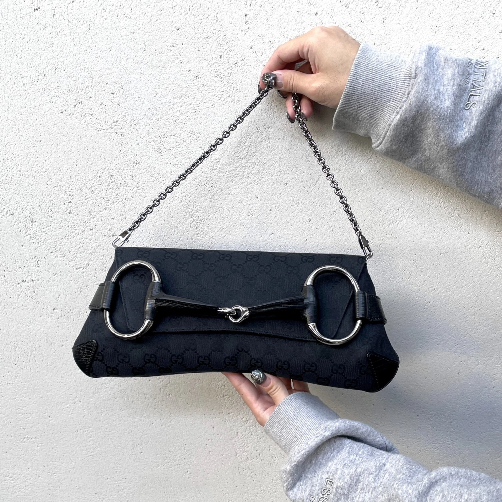 RARE☆☆☆Sac à bandoulière authentique en toile Horsebit chaîne