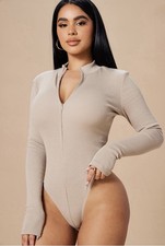 Fashion Nova Beige Mock Neck Zip Front Long Sleeve Bodysuit M Stretch Solid