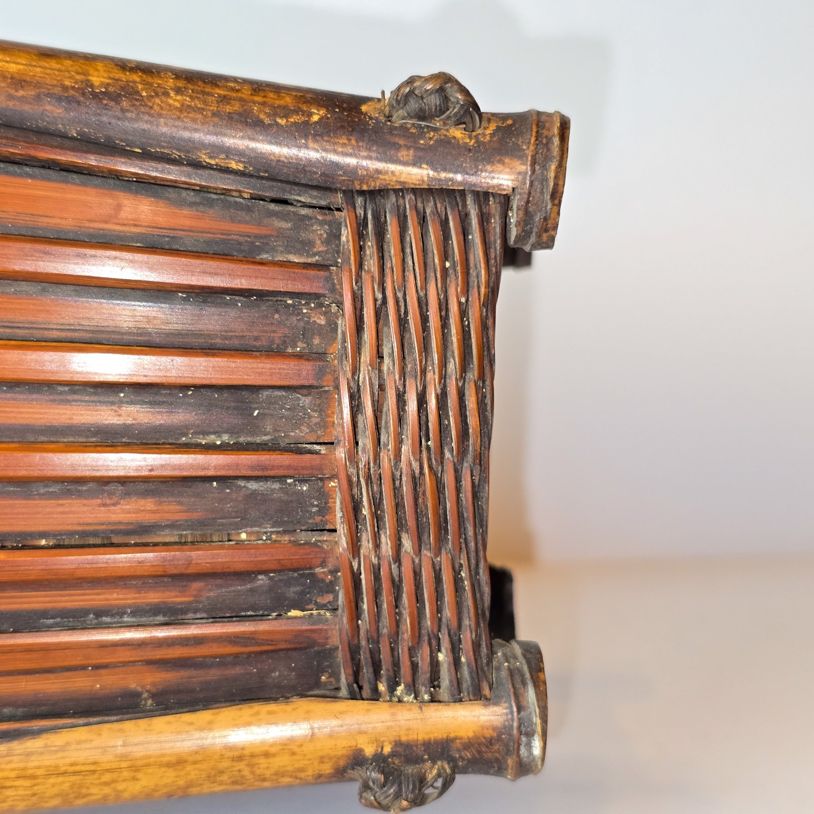 Antique Japanese Bamboo Ikebana Basket w/ Handle Meiji Taisho Ribbed Slat Form