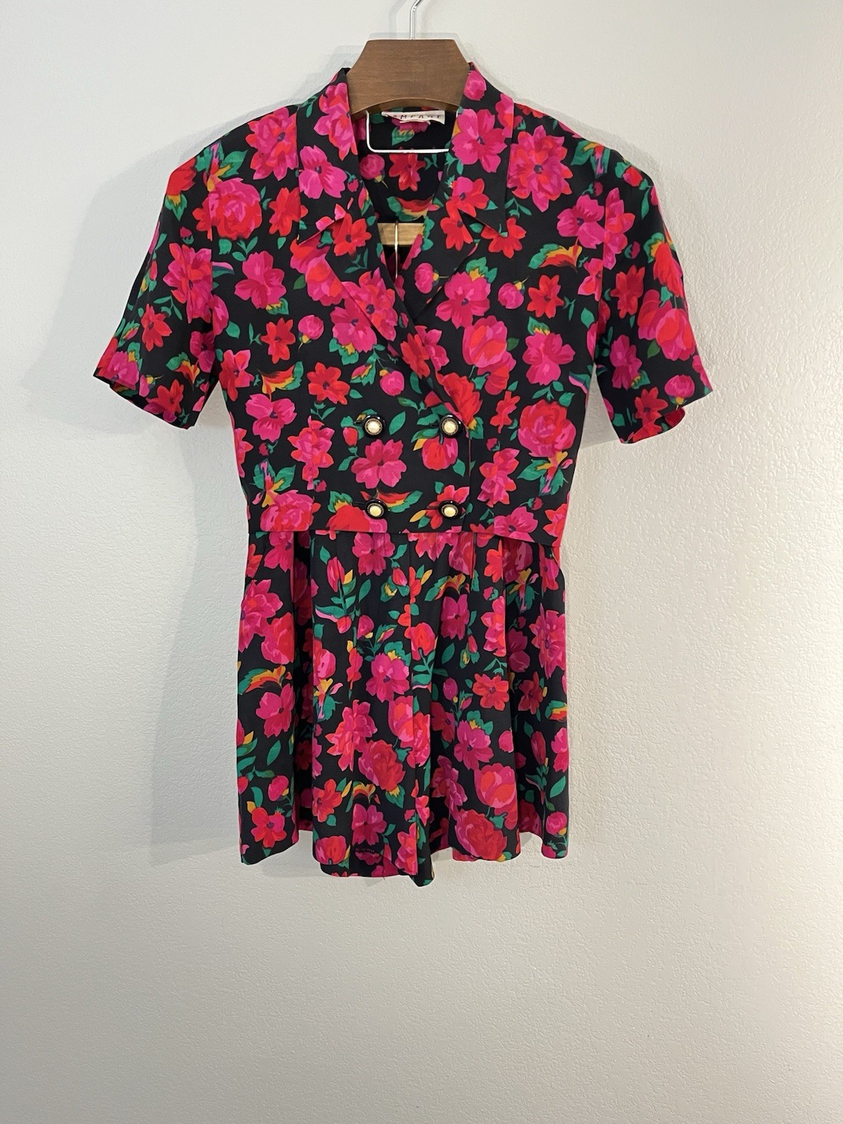 Rampage Vintage 80s Multicolor Floral Print 100percent Rayon Short Suit Size Small S