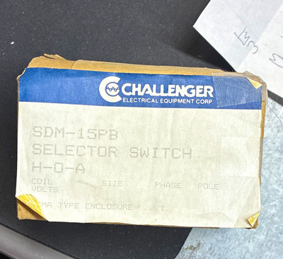 Challenger SDN-15FB Heavy Duty Rotary Selector Switch, 3-Position Panel Mount