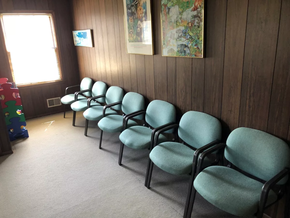Hon Task Computer Desk Waiting Room Guest Chairs Office Set Used Great cond