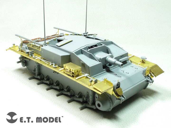 ET Model 1/35 EA35-118 WWII German StuG.III Ausf.E Fenders