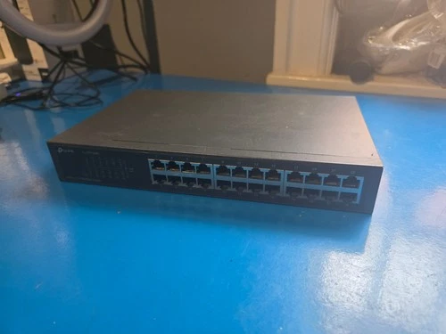 TP-Link TL-SF1024D 24-Port 10/100Mbps Fast Ethernet Switch
