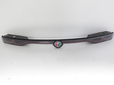 Alfa Romeo Tonale 965 Bj.22- Rückleuchte Heckleuchte Blende Led Heckklappe Europ