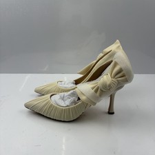 Badgley Mischka Pumps Womens Size 9 White Bow Pointed Toe Stiletto Wedding
