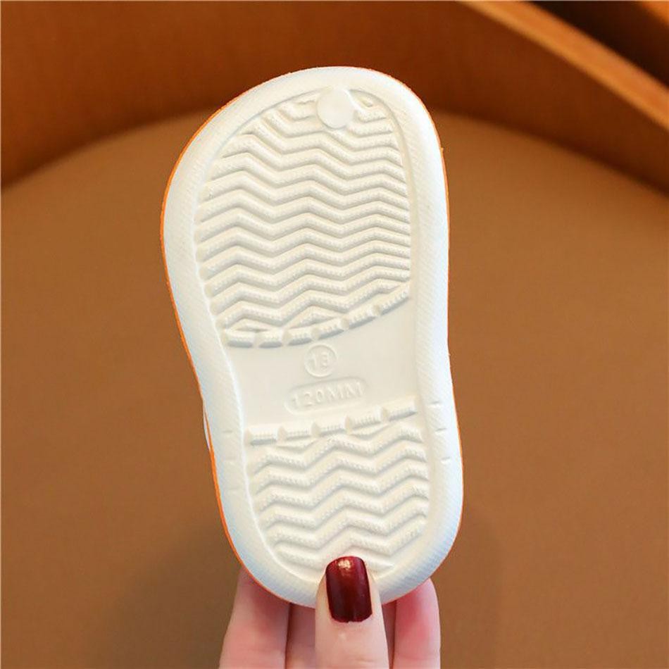 SAOLA Zoccoli estivi leggeri scarpe per bambini con design traspirante e suola antiscivolo