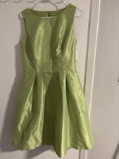 ALFRED SUNG Lime GreenFormal women dressALFRED SUNGSize: 12