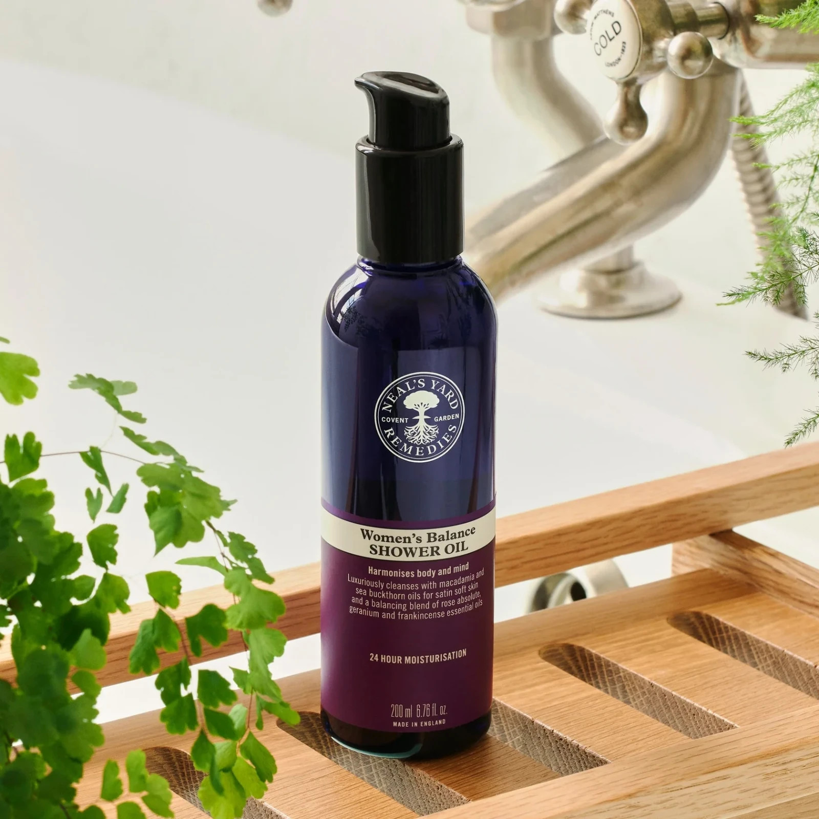 Neal's Yard Remedies Luxurious Aromatherapeutic Women's Balance Shower Oil
