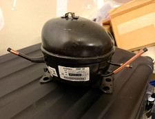 Embraco VEMY 5H Hermetic Industrial Compressor R134a 230V Steel Black