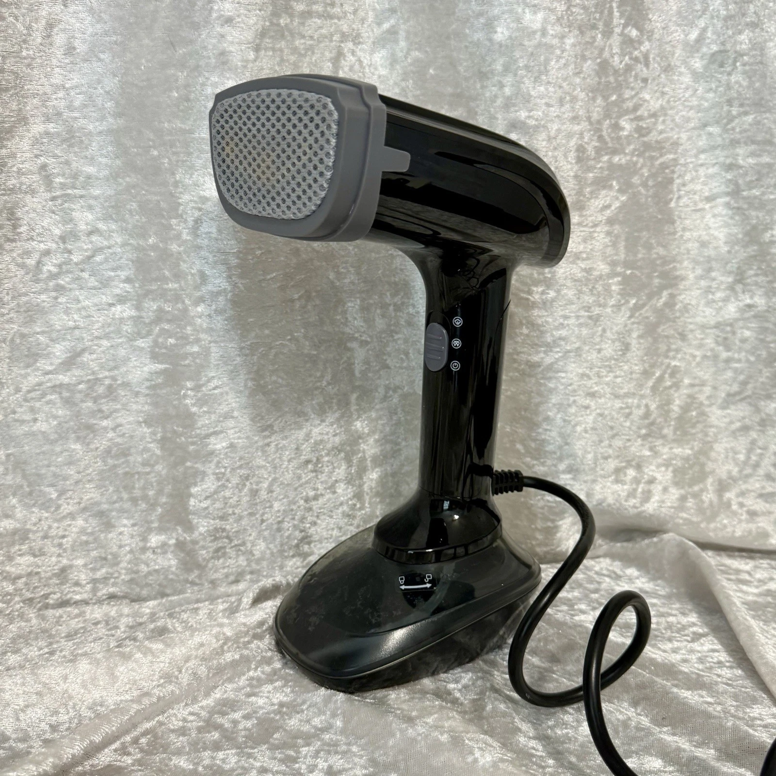 Handheld Fabric Steamer 1800 Watts with Fast Ceramic Heat-Up Plate - Usef