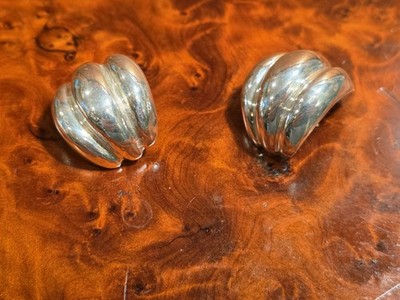 Vintage Tiffany & Co. Sterling 925 Silver Ribbed Shrimp Wave Stud Earrings 
