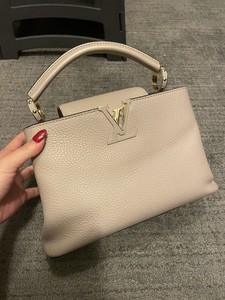 louis vuitton capucines bb