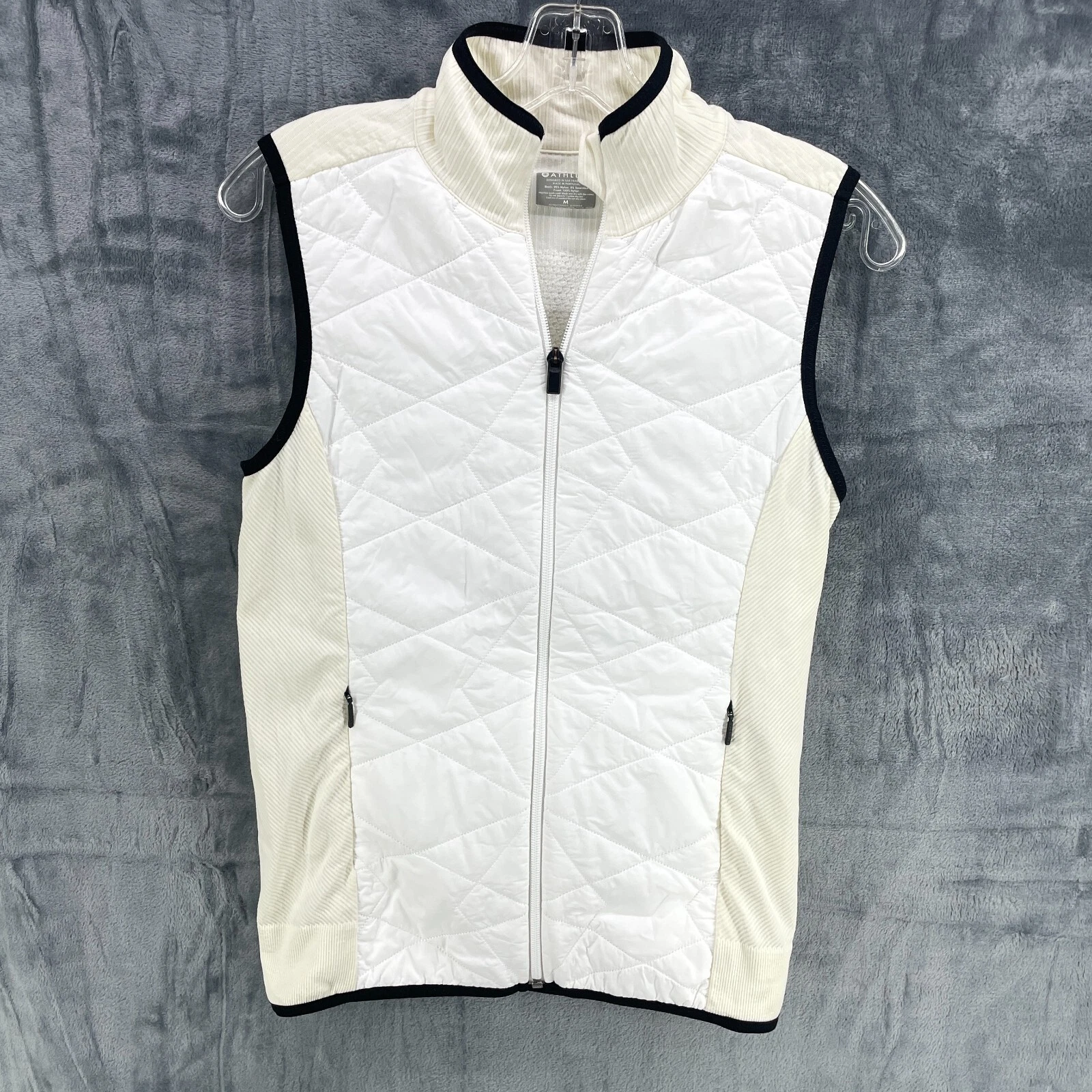 ATHLETA Rock Ridge Vest Jacket Women Size Medium Plush Quilted Outdoor Ivory