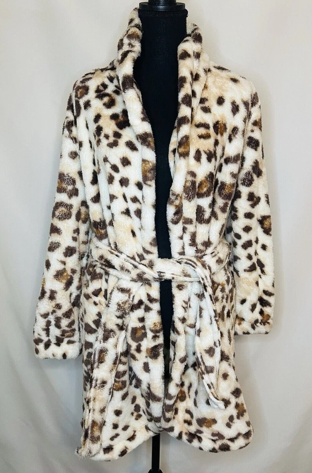Acogedora bata de felpa con cinturón estampado animal Aerie para mujer XS/S NUEVA CON ETIQUETAS Foto 2 de 4