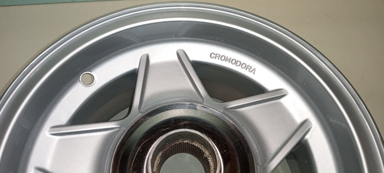 Ferrari 365 GTB/4 _Daytona Cromodora Wheel Rim_7 1/2 X 15_Hub_Trim Ring_109186/A