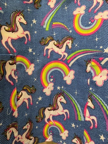 SCRUB TOP TALLAS XS, S, M, L, XL RAINBOW UNICORN DENIM LOOK NWT ENFERMERA MÉDICA - Imagen 5 de 15