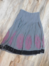 NIC  ZOE GRAY SILK SKIRT SIZE 8