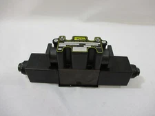 *NEW* PARKER D1FWE82CCNKC012 HYDRAULIC DIRECTIONAL VALVE 5000 PSI