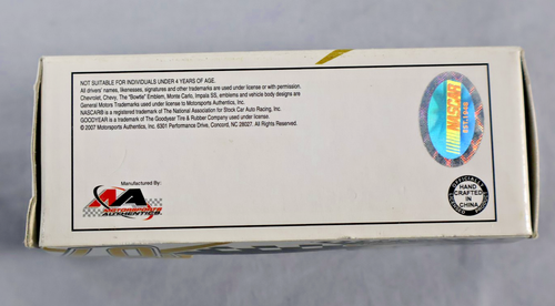 California Speedway NASCAR 1:64 Die-Cast Stock Car 2007 Limited Edition - Picture 3 of 7