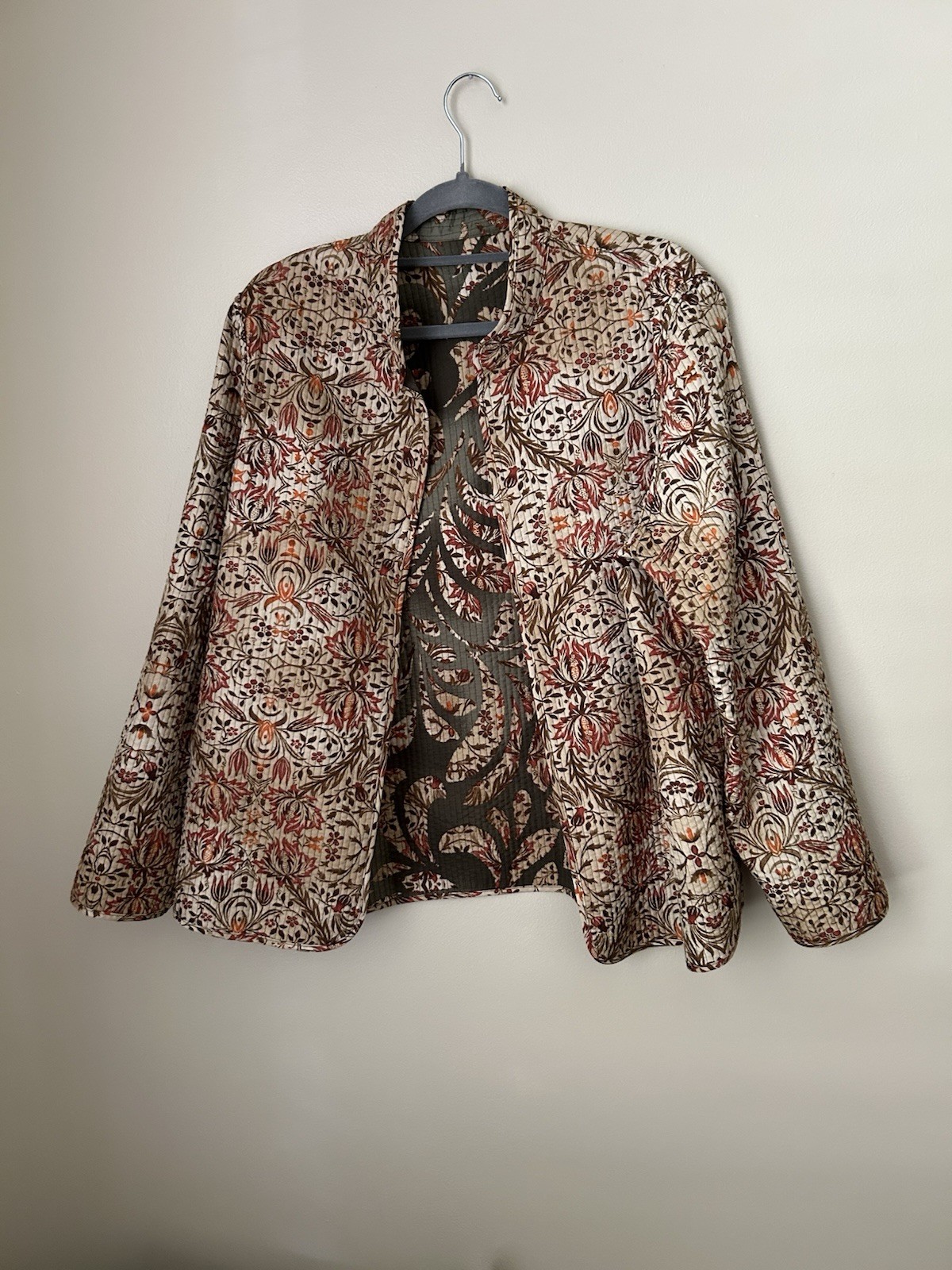 Reversible Jacket OS Perfect For Fall - image 1