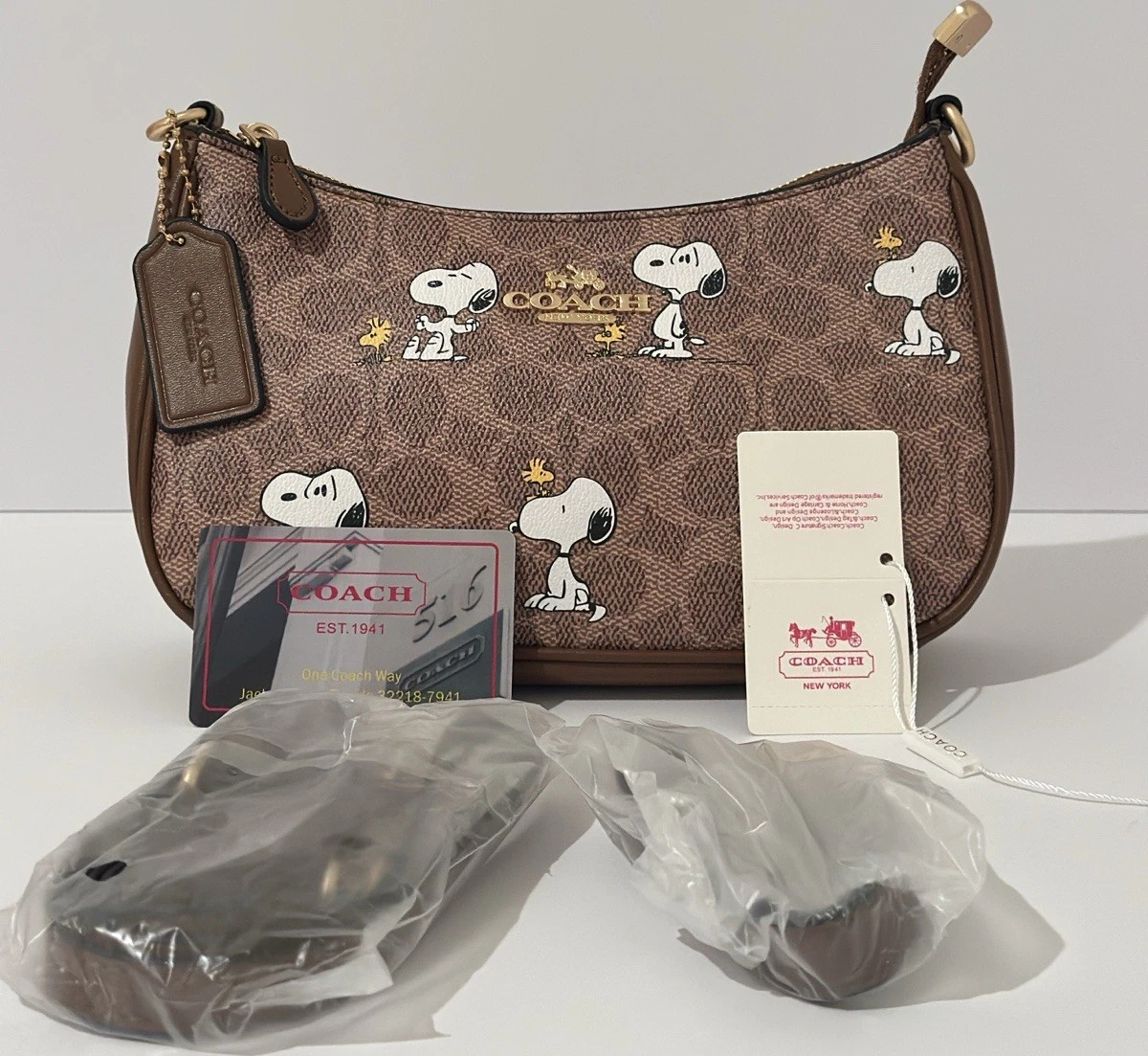 【新品未使用】COACH ☆スヌーピー ☆ショルダー ワッペン 刺繍 楽天市場】コーチ スヌーピーの通販