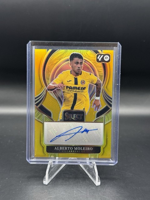 ALBERTO MOLEIRO 2025 SELECT LA LIGA AUTOGRAPH GOLD PRIZM AUTO /10 Q0282