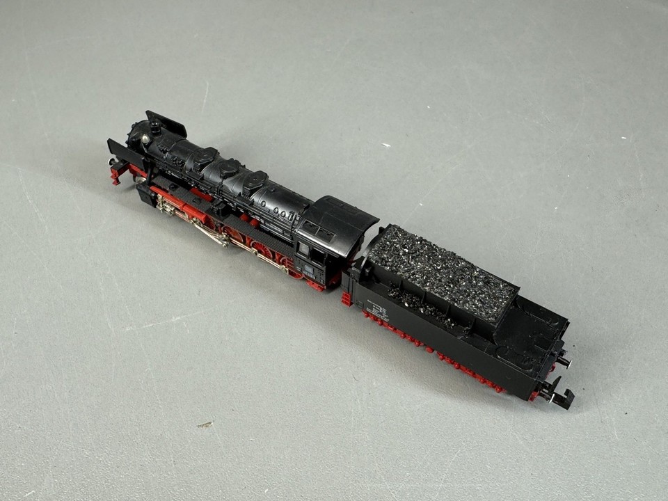 Fleischmann N - 7177 - Locomotora de vapor con ténder - BR