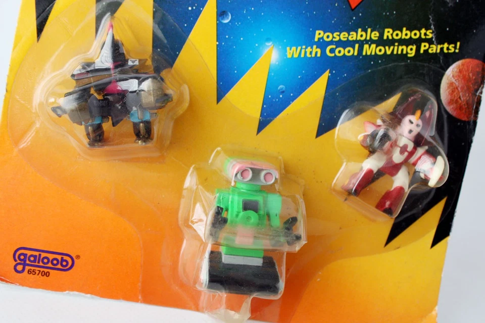 RARE VINTAGE 1993 MICRO MACHINES ZBOTS VENGE SKIDDLE ZENTEK GALOOB NEW SEALED ! - Image 3 of 4