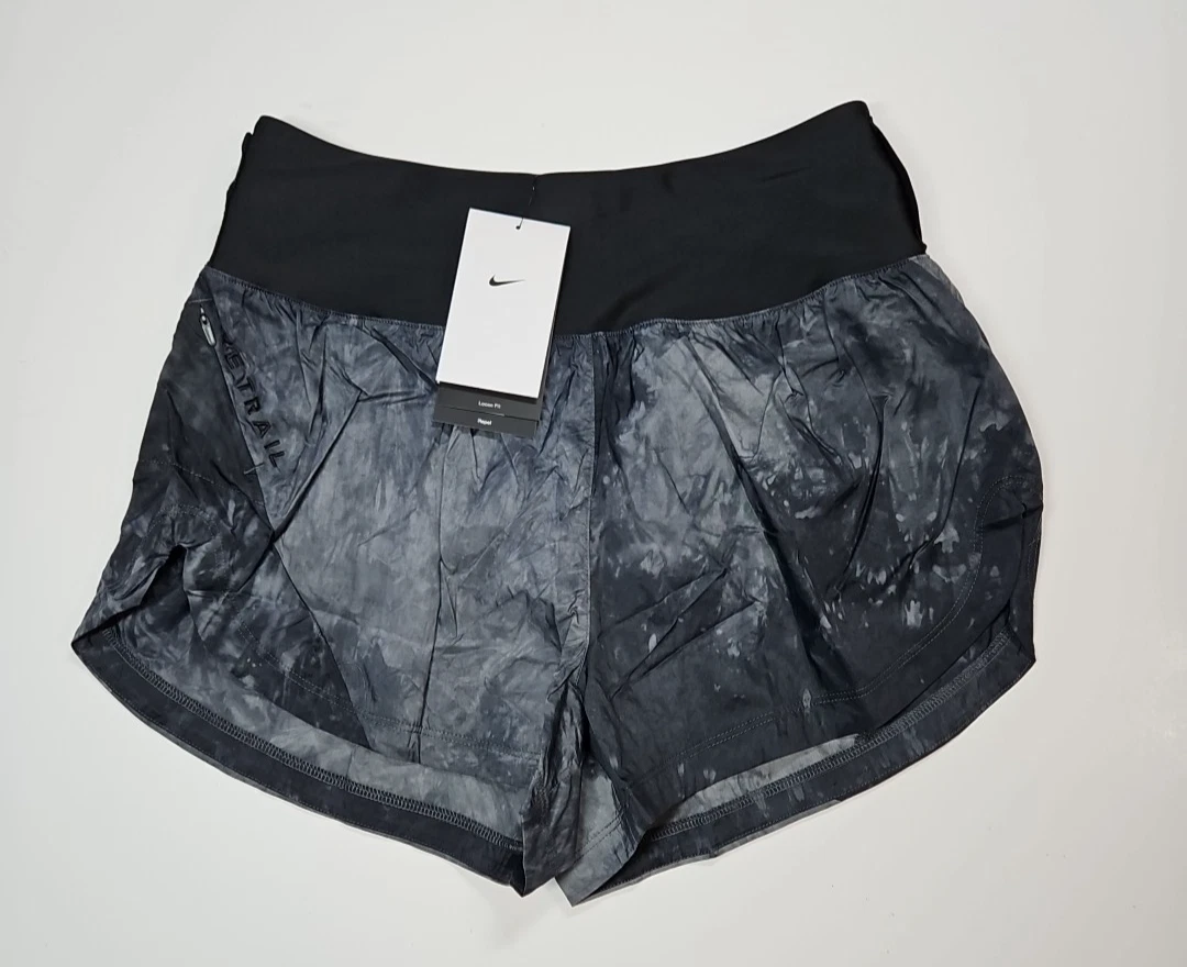 Nike Dri-FIT Womens Black 3" Lined Trail Running Shorts Size Small NWT