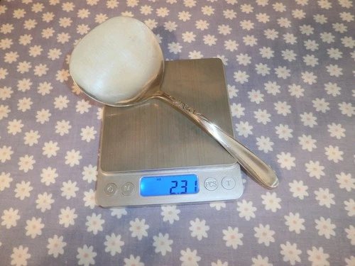 TOWLE STERLING "SILVER SPRAY " CUCUMBER TOMATOE SERVER APPROX 7" LONG-2.31 OZ