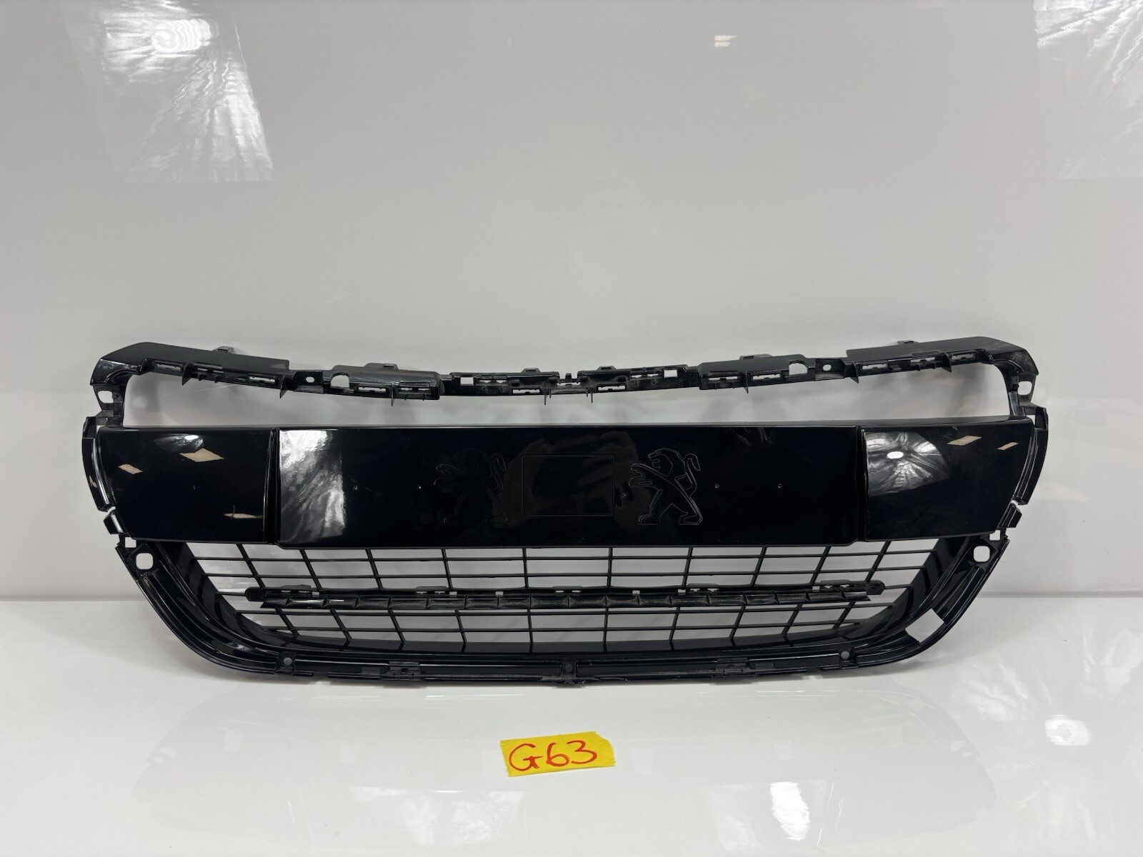 NEW GENUINE Peugeot 208 Front bumper upper radiator grill 9810921477 2012 - 2019