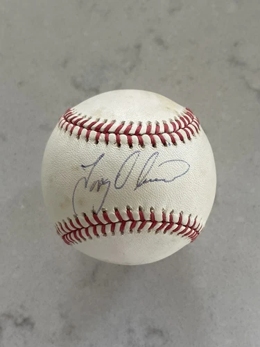 Hall Of Famer Tony Oliva Signed Sweetspot Blue Ink American League Baseball