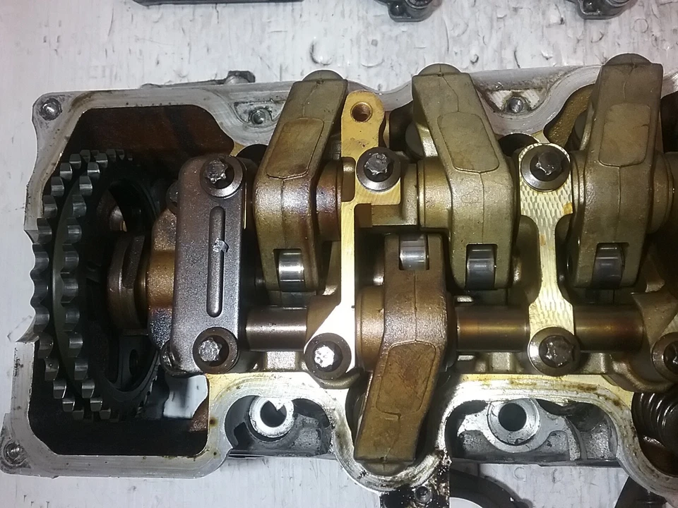 2000-2006 Mercedes Benz S430 Left Side Cylinder Head 306-58940L 4.3L V8 Foto 2 de 4