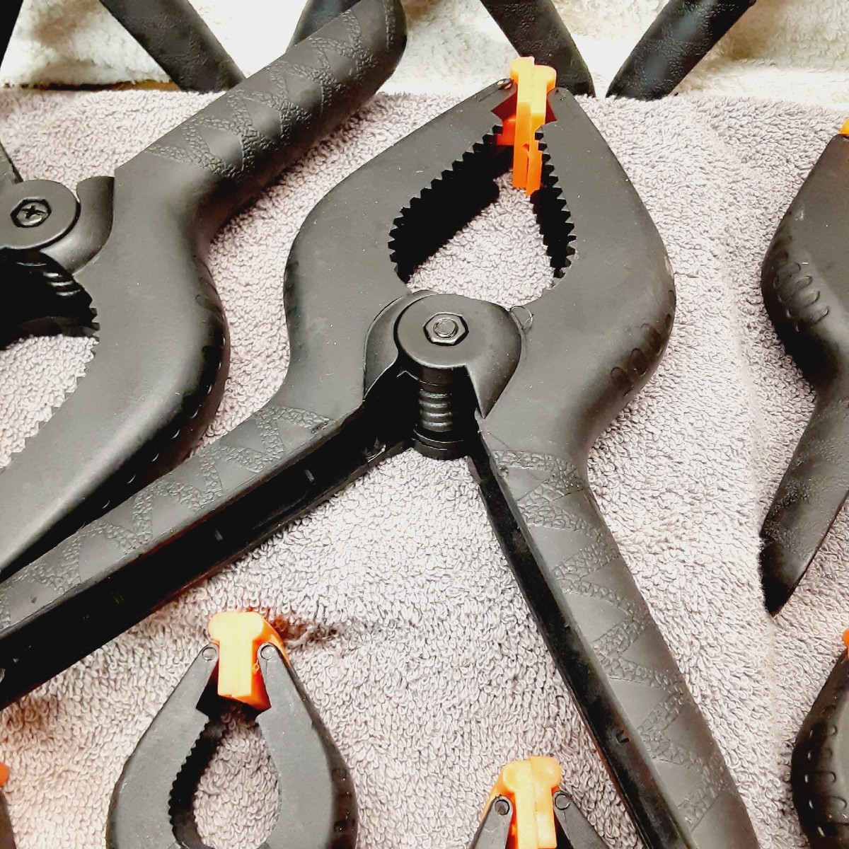 Cummins Industrial Tools 20 Pc PVC Spring Clamp Set WITH BOX No