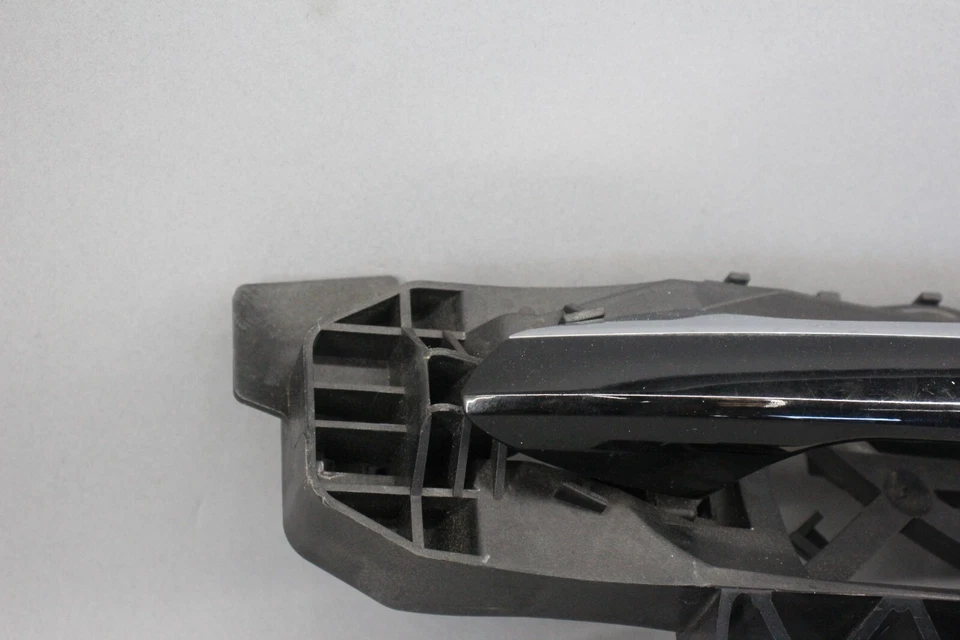 ✅ 07-13 Manija puerta exterior trasera izquierda mercedes w221 s550 s63 amg 2217600734 oem Foto 2 de 4